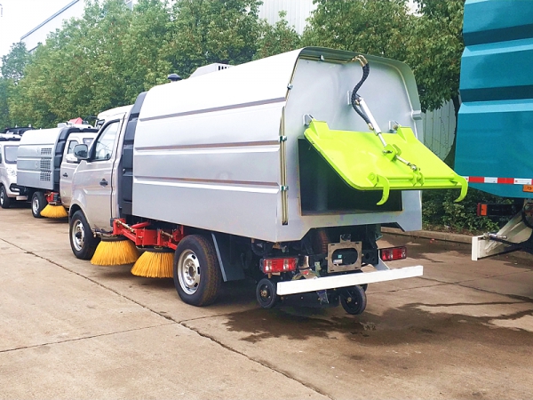 長(zhǎng)安2700掃路車(chē)國(guó)VI藍(lán)牌 長(zhǎng)安2700掃路車(chē)國(guó)VI藍(lán)牌