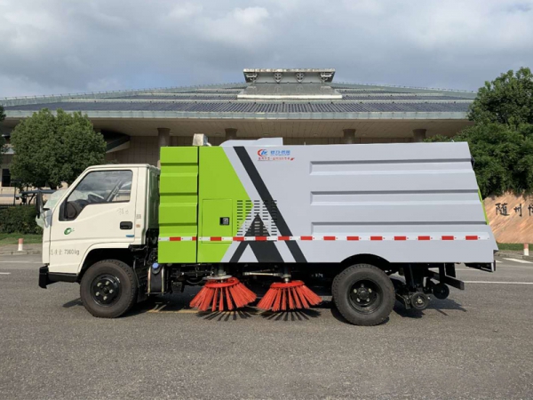 國六江鈴凱銳掃路車 國六江鈴凱銳掃路車