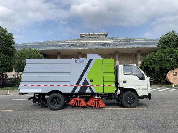 國六江鈴凱銳掃路車 國六江鈴凱銳掃路車