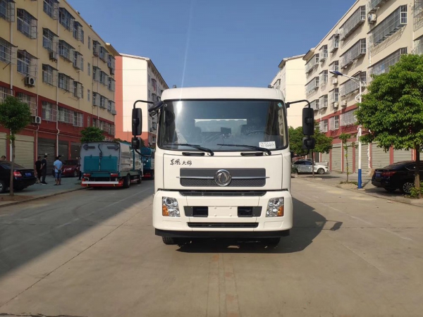 國六8方塵東風(fēng)天錦 干濕兩用掃路車 國六8方塵東風(fēng)天錦 干濕兩用掃路車