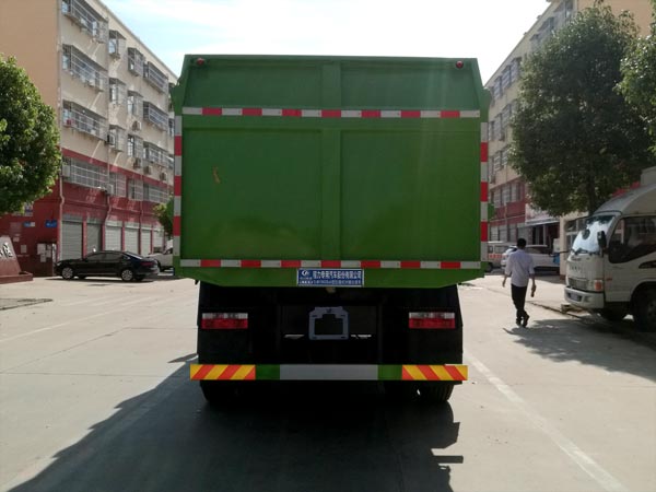 程力威牌CLW5180ZDJ6型壓縮式對(duì)接垃圾車 程力威牌CLW5180ZDJ6型壓縮式對(duì)接垃圾車